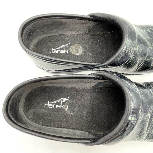 Dansko Professional Clogs Metallic Iridescent Snakeskin Print Size 37 | 6.5-7 - Picture 13 of 16